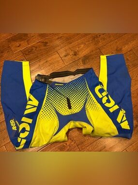 NSR Men's Casual Pants in Blue and Yellow